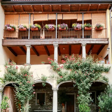 Apartamento Locazione Turistica Casa Al Portico Trarego